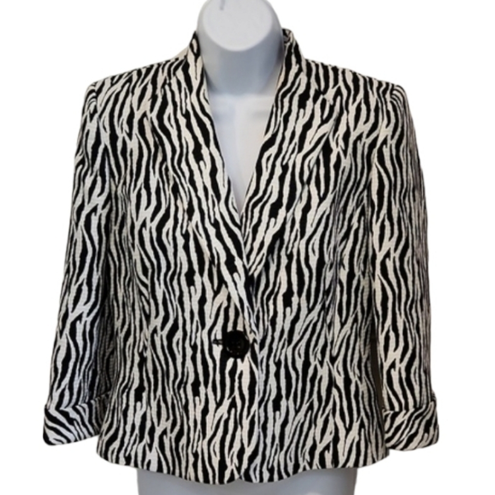Liz Claiborne Zebra Striped Cropped Suit Blazer